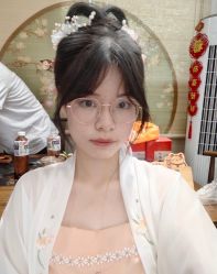 -一揽芳华汉服旗袍体验馆(拙政园店)