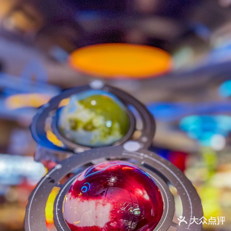 在上海!在宇宙中心用餐!!!