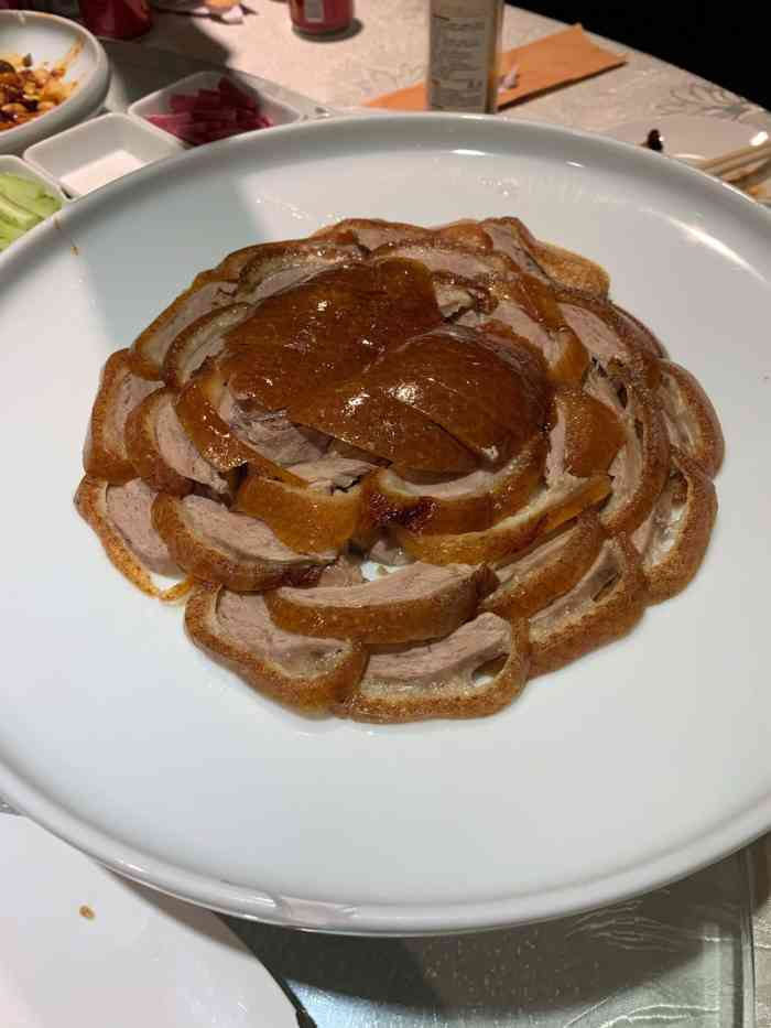 合家乐烤鸭(华威西里店)-"距离华威桥和肿瘤医院很近的饭店.7点多到.