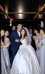 -德川洋服西服礼服订制·丽都皇冠店