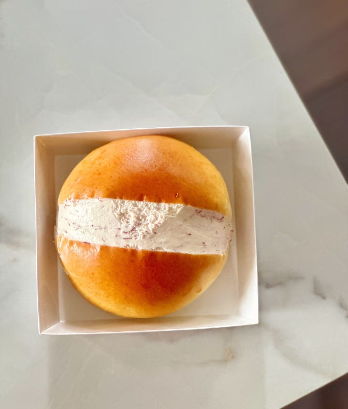 圆呼呼的奶油面包超满足