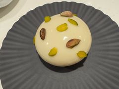 -潮一不贰·法式甜品·生日蛋糕·西式简餐(外滩店)