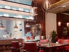 -恰餐厅及酒吧 CHAR Bar & Grill (北京丽都皇冠假日店)