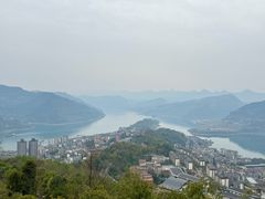 -三峡梯城