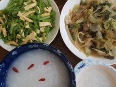-天鹅到家·保姆月嫂育儿嫂(朝阳店)