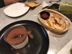 -必胜客(欢乐颂店)