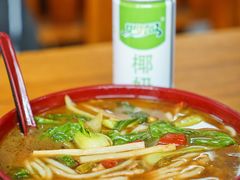 桂林酸辣米粉-牛八宝桂林米粉(八里庄店)