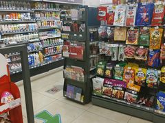 -全家便利店(沪太路三店)