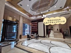 -地中海阳光大酒店(南昌红谷滩学府大道地铁站店)