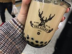 小鹿出抹-THE ALLEY 鹿角巷(华润万象城店)