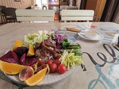 -Rabbit Cafe私房西餐甜点咖啡(栖霞路店)