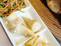-彩云天云南餐厅