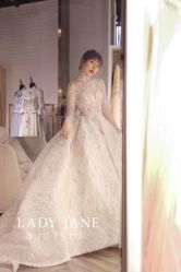-Lady  Jane高端婚纱礼服馆