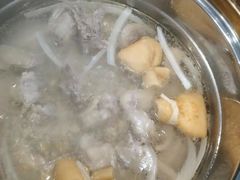 -芳村榕树头叹佬鸡煲(体育西店)