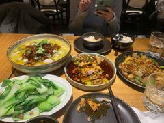 -十三式重庆江湖菜(金茂览秀城店)