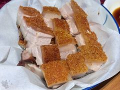 脆口烧肉-园林美食城·本土农家菜(杨和镇店)
