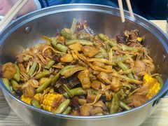 -内蒙焖面大盆骨餐馆(山大路店)