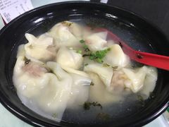 咸蛋黄馄饨-食惠里小笼包面馆(越秀店)