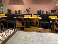 用餐区-大食代美食广场(上海中心店)