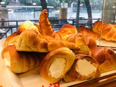 奶油牛角面包-新侨三宝乐面包店(崇文门店)