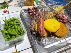 -喜悦小串丹东小黄牛海鲜烧烤大排档(民主广场店)