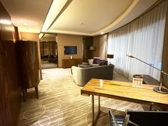 -昆明中心皇冠假日酒店