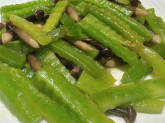 鸡枞菌炒莴苣-郑庄脂渣海鲜楼(九水路店)