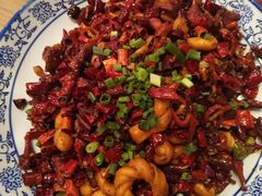 -临界音乐酒馆·小龙虾·江湖菜(华熙LIVE·鱼洞店)
