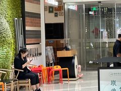 -关东小磨东北菜(上海长风大悦城店)