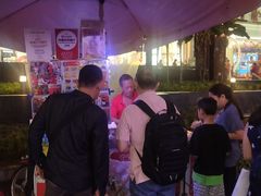 -詹爷爷乌节路街头冰淇淋