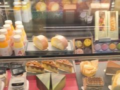 -星巴克臻选(上海合生汇1F店)