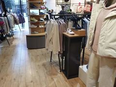 -lululemon(上海浦东IFC店)