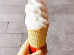 魔天脆脆冰淇淋-蜜雪冰城·冰淇淋与茶(长郡中学店)