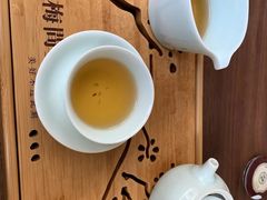 -梅间堂茶馆(绿地缤纷城店)