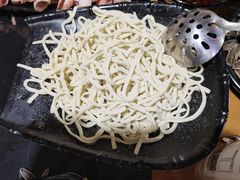 -果松木炭酸菜铜火锅·外婆参鸡汤