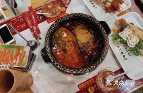 Tomato Mushroom Hot Pot