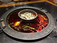 菌汤鸳鸯锅-晓宇重庆火锅(龙首店)