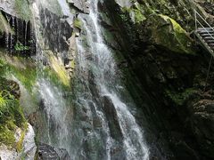 -藏龙百瀑风景区