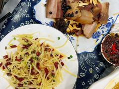 -记忆湘菜馆(芙蓉镇店)