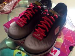 Skechers(杨树浦路店)-SKECHERS 斯凯奇(上海国际时尚中心店)