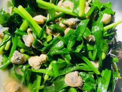 韭菜炒蚬肉-吾介小籠館