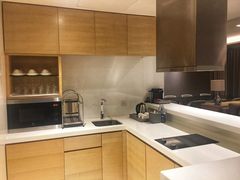 -阿瓦尼河滨曼谷酒店