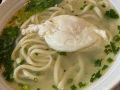 长寿面-京味斋·北京烤鸭(北京南站洋桥店)