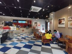 -85度C(生甜甜圈研究工坊·上海局门店)