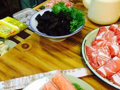 -东镇老火锅(长春路首店)