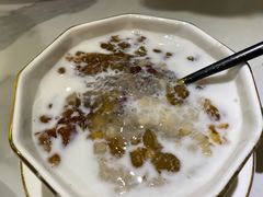牛奶桃胶雪燕-党公糖水铺(鹭江店)