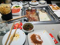 -海底捞火锅鲜切牛肉主题店(长寿路店)