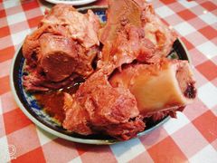 酱骨棒-东北哈尔滨酱骨头馆房掌柜铁锅炖