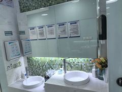 -岳辰齿科(浦东长泰店)