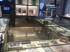 -博士眼镜(青岛城阳万象汇店)